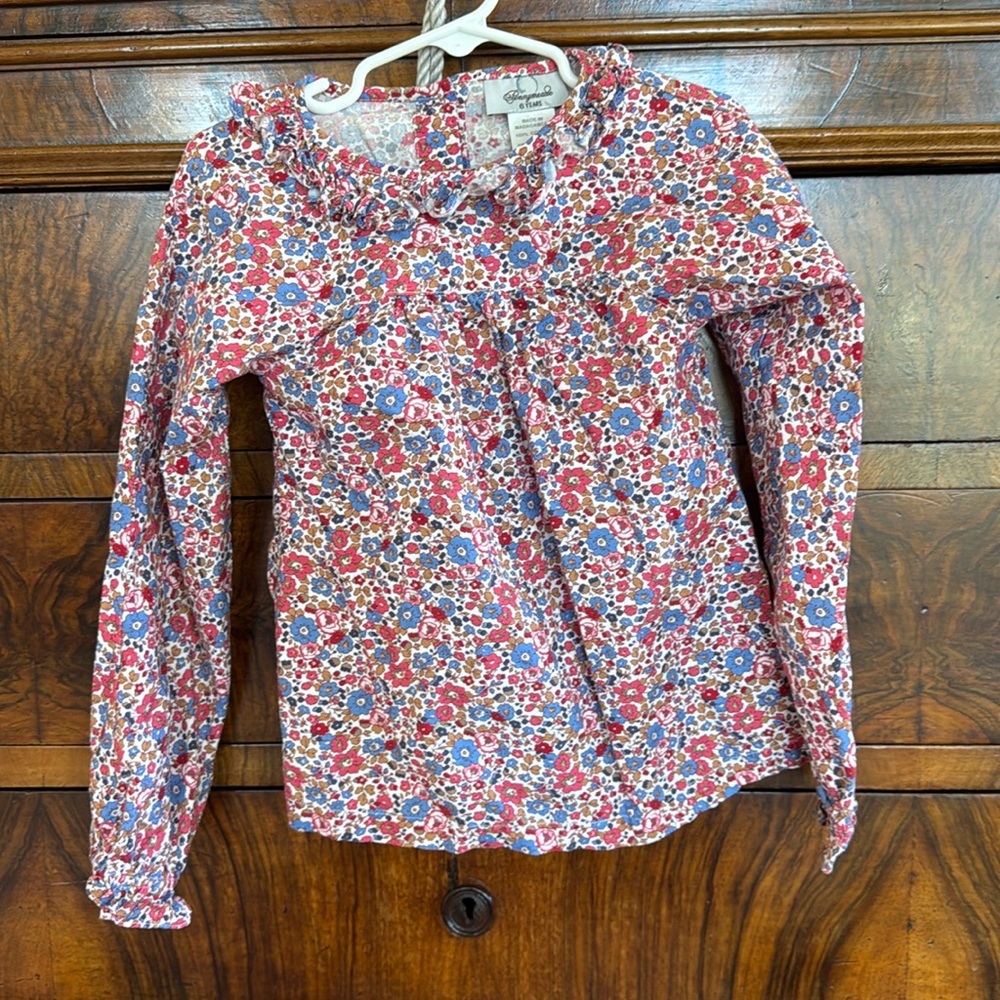 Pink & blue floral top